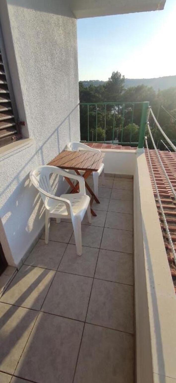 Apartments Vlado - 50M From The Sea Rogač Exteriör bild