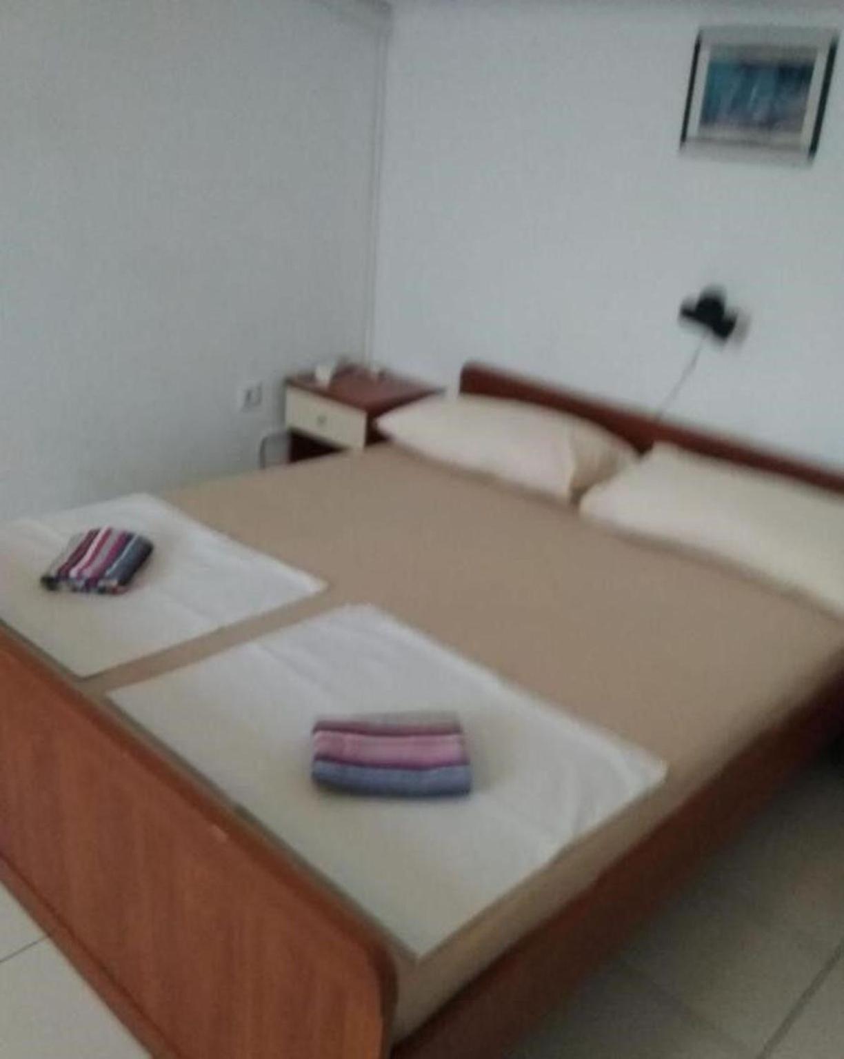 Apartments Vlado - 50M From The Sea Rogač Exteriör bild