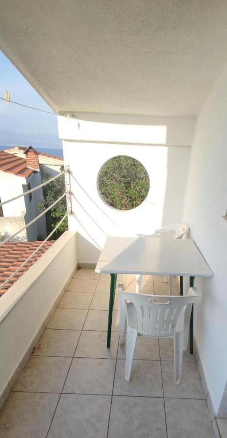 Apartments Vlado - 50M From The Sea Rogač Exteriör bild