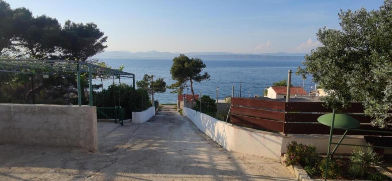 Apartments Vlado - 50M From The Sea Rogač Exteriör bild